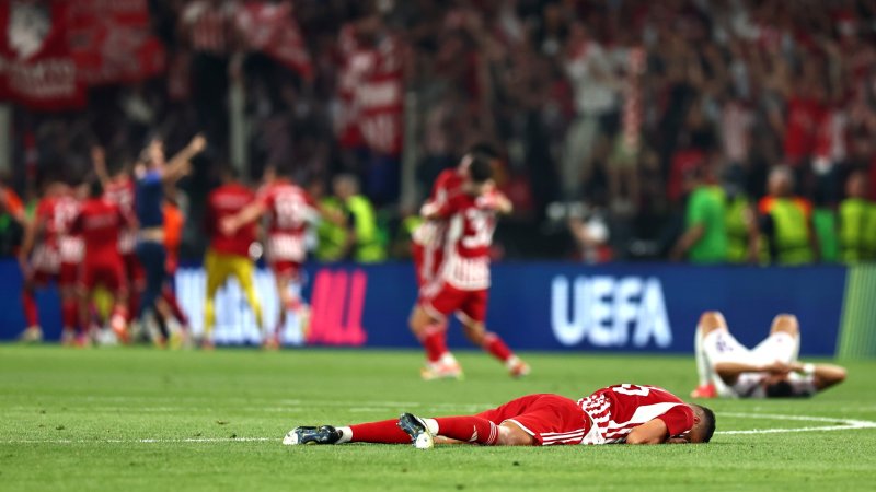 So feiert Piräus den historischen Conference-League-Titel