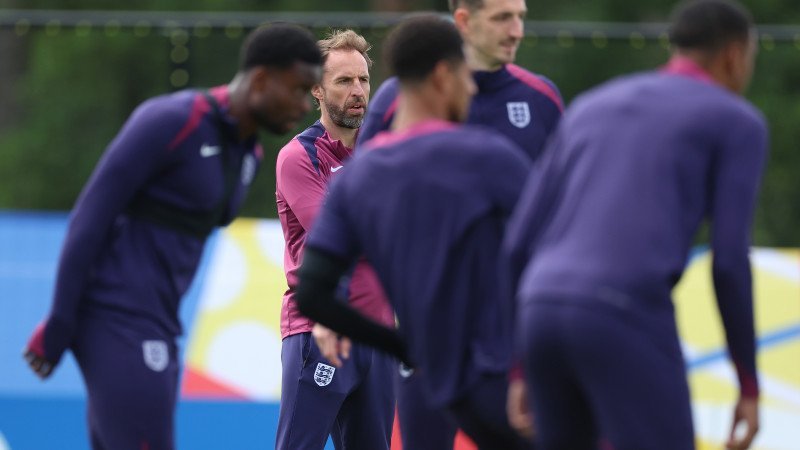 Vor Duell mit der Schweiz: Southgate schraubt an der Taktik