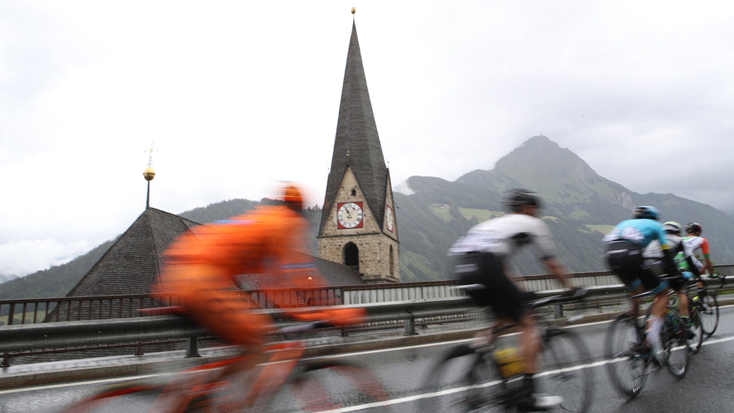 Nach Todesfall: Tour of Austria endet mit Gedenkfahrt