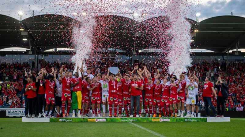 Party in Red! Die besten Bilder der GAK-Meisterfeier