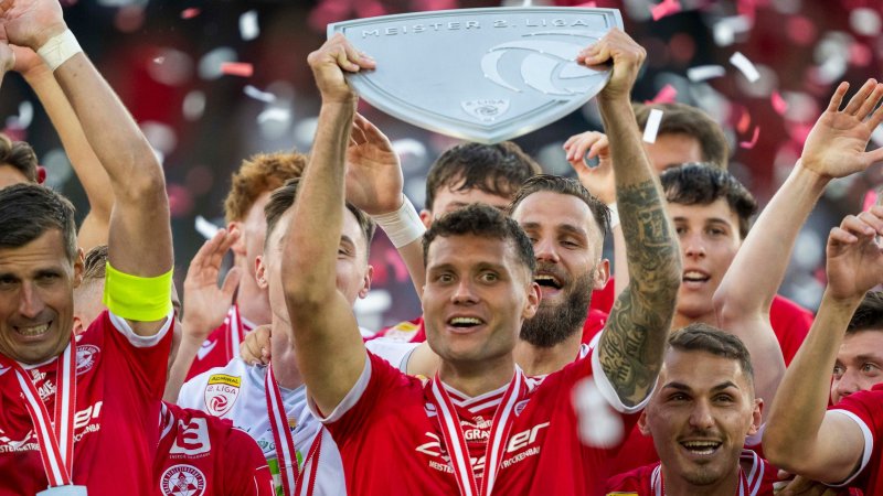 Party in Red! Die besten Bilder der GAK-Meisterfeier