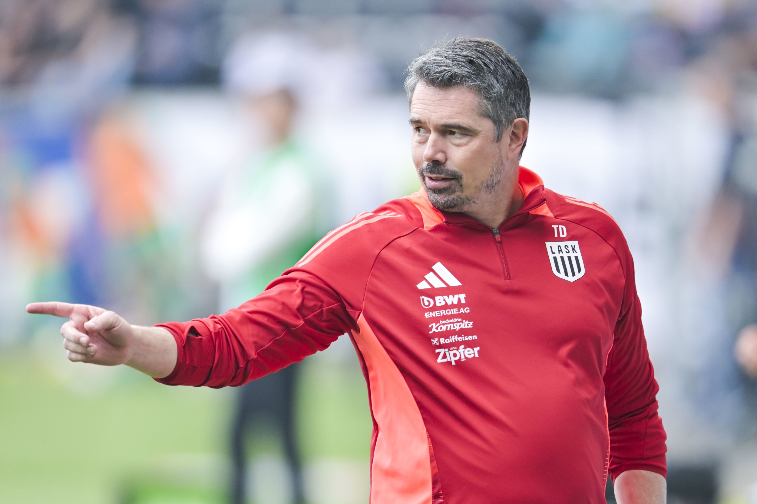 Interimscoach Darazs soll <a href='/de/daten/news/fussball/lask/' class='tag'>LASK</a>-Trainer bleiben