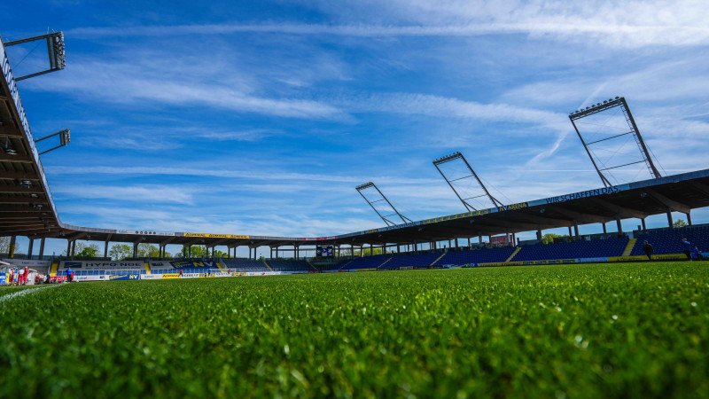 <a href='/de/daten/news/fussball/skn-st--poelten/' class='tag'>SKN St. Pölten</a> holt neuen Investor an Bord