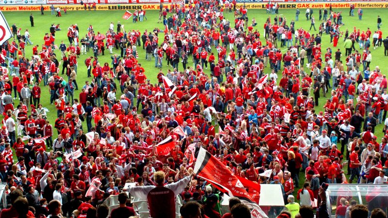 Vor 20 Jahren: Die besten Bilder der GAK-Meisterparty 2004