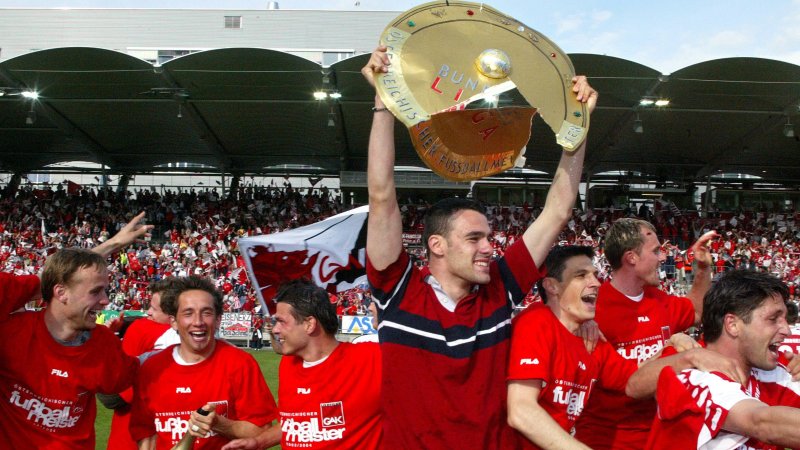 Vor 20 Jahren: Die besten Bilder der GAK-Meisterparty 2004