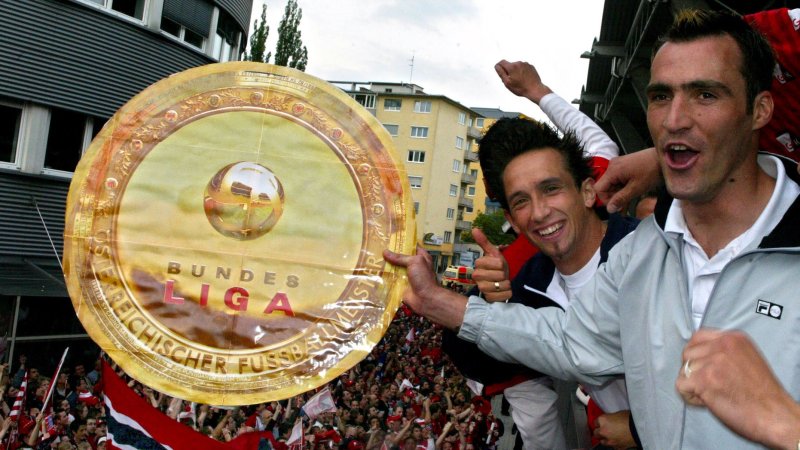 Vor 20 Jahren: Die besten Bilder der GAK-Meisterparty 2004