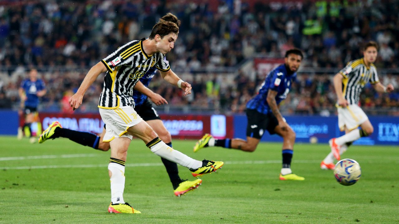 Vlahovic-Goldtor! <a href='/de/daten/news/fussball/juventus-turin/' class='tag'>Juventus Turin</a> gewinnt die Coppa Italia