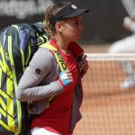 Julia Grabher kämpft mit Schmerzen an der Schlaghand