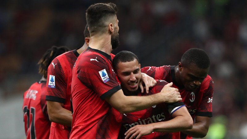 <a href='/de/daten/news/fussball/ac-milan/' class='tag'>AC Milan</a> fixiert Vizemeistertitel mit Heimsieg über Cagliari