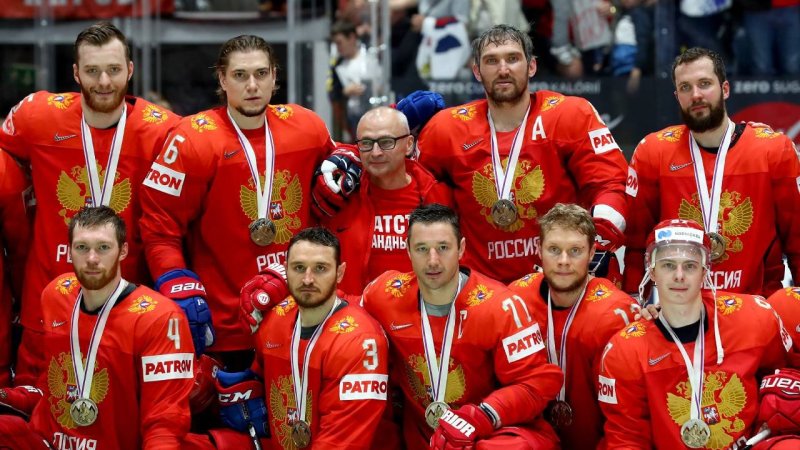 Die Titelträger der bisherigen Eishockey-Weltmeisterschaften