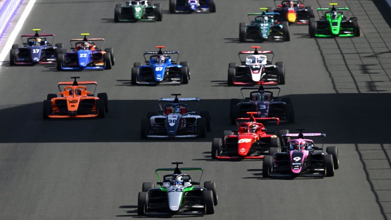 F1-Academy: Alpines Pulling mit Machtdemonstration in Miami