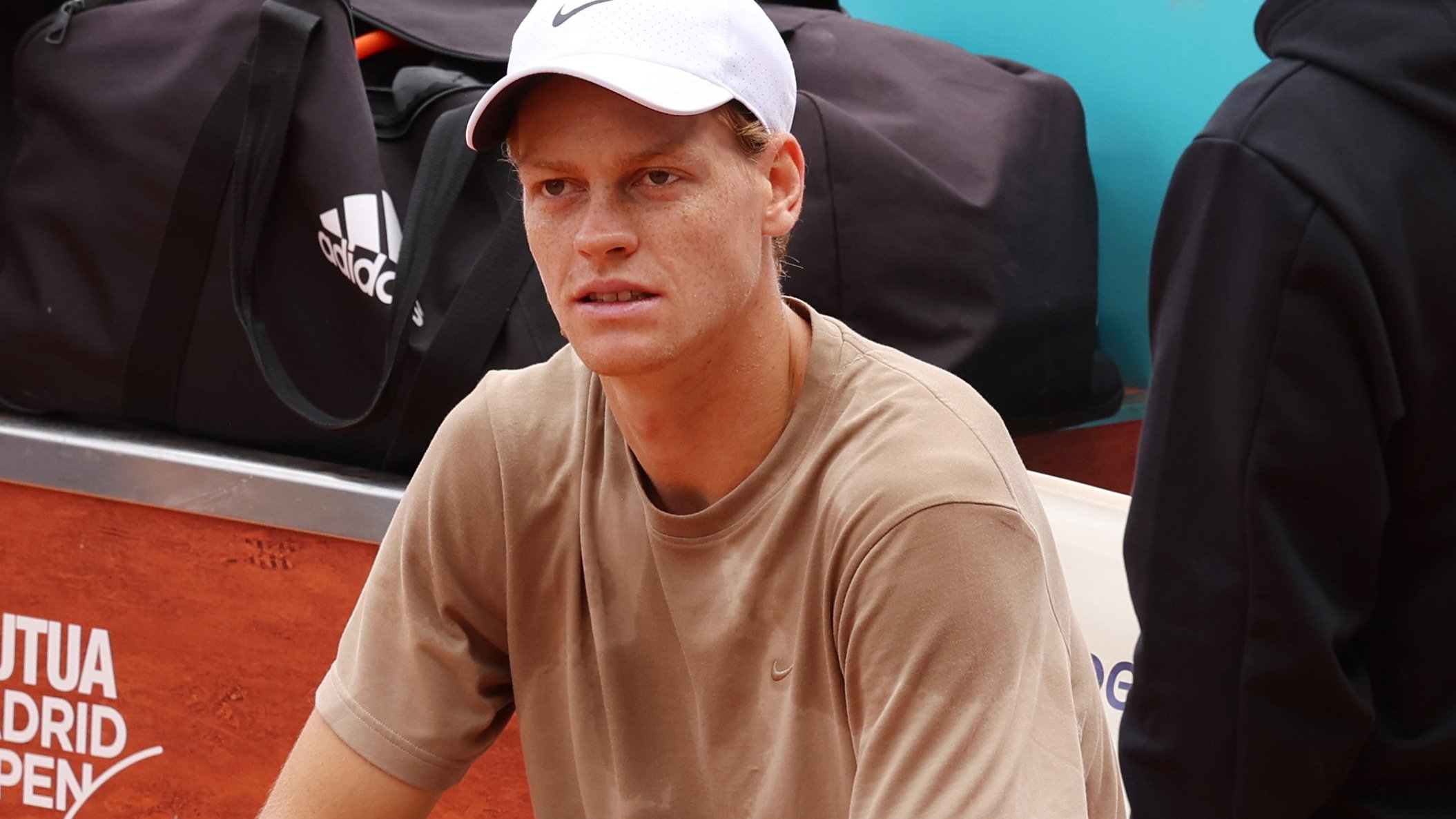 <a href='/de/daten/news/tennis/jannik-sinner/' class='tag'>Jannik Sinner</a> sagt seinen Start in Rom ab
