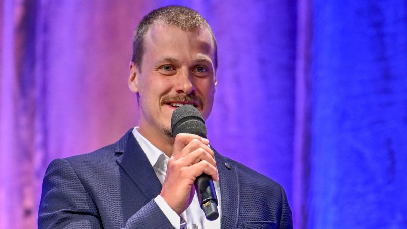 Feierbiest Feller bereut "jede einzelne Flasche Rum"