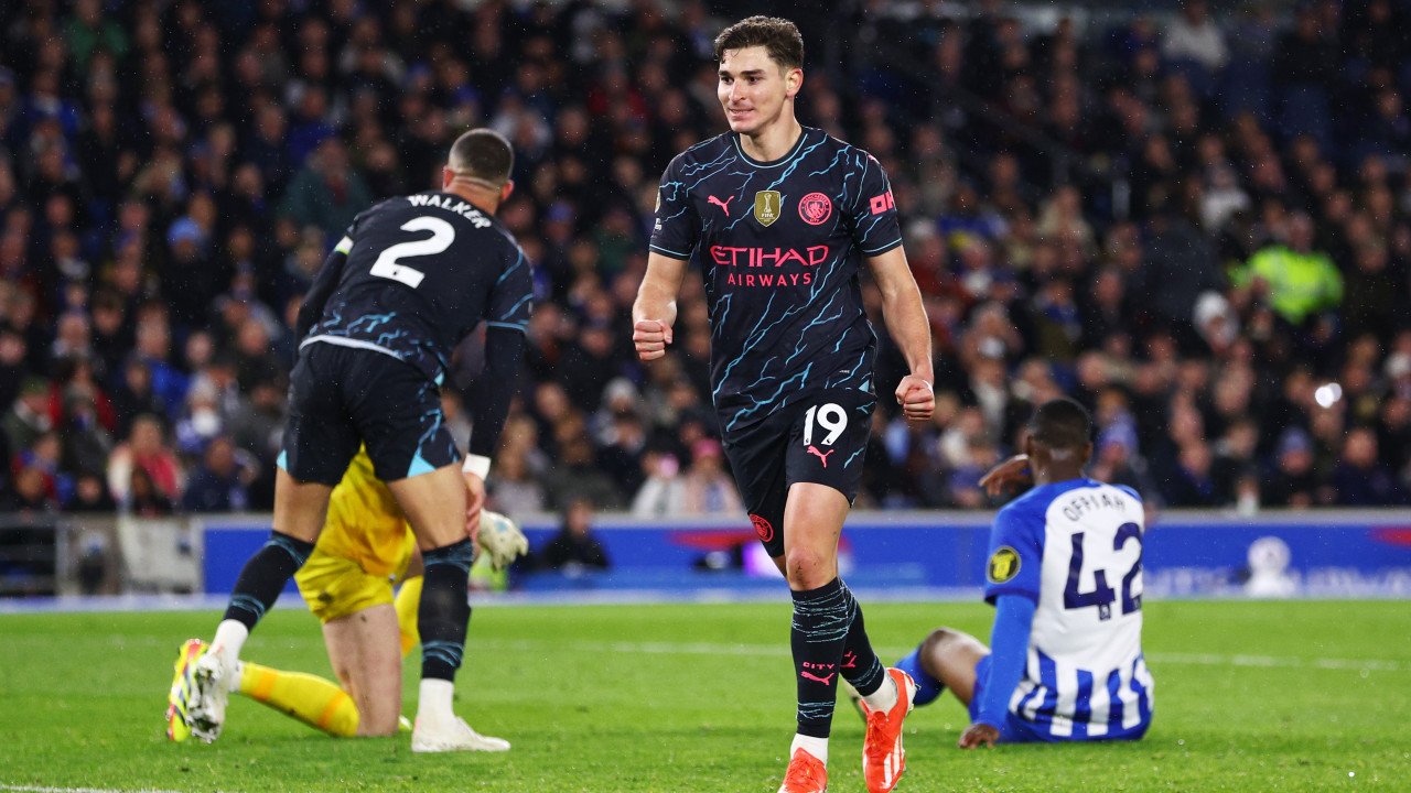 <a href='/de/daten/news/fussball/manchester-city/' class='tag'>Manchester City</a> legt eindrucksvoll im Titelkampf nach