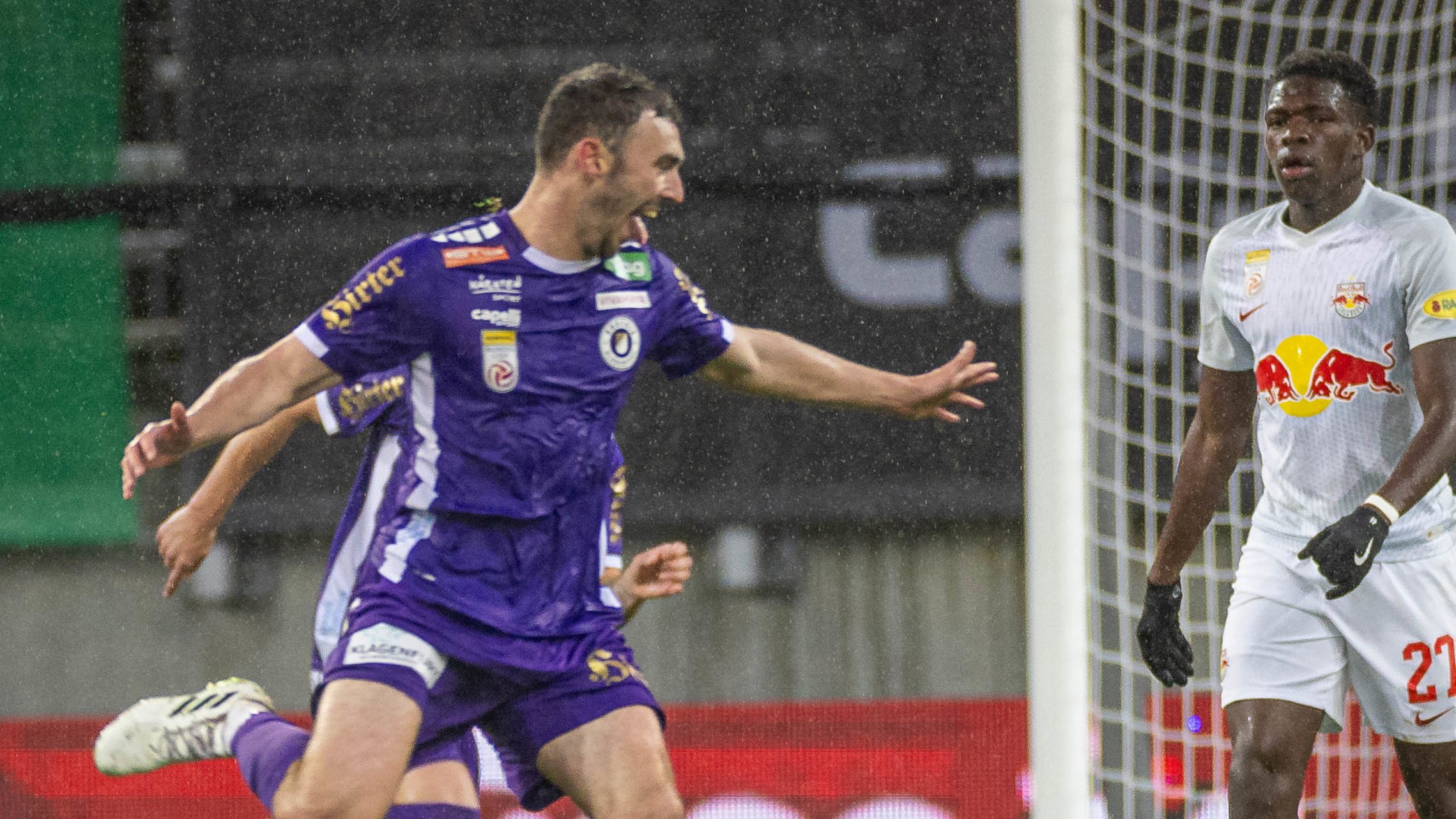 Sieben-Tore-Wahnsinn! Salzburg zerfällt gegen Klagenfurt