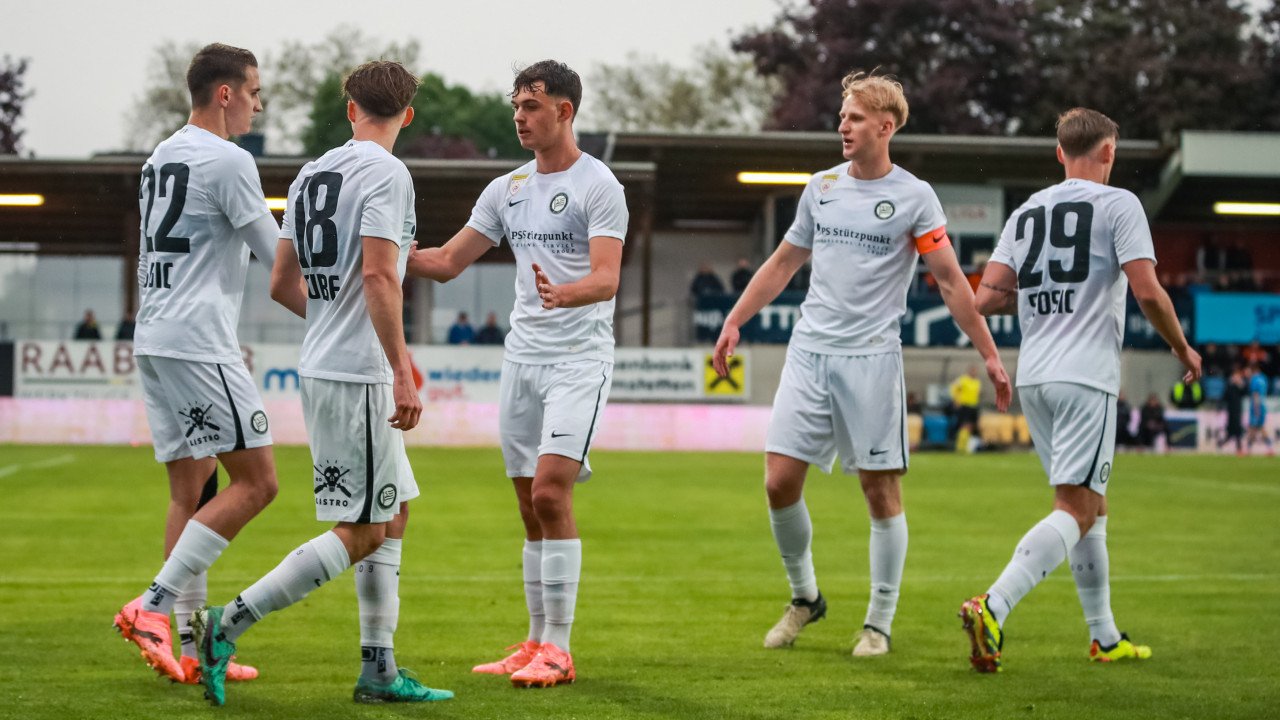 Sturm II schießt Amstetten im Kellerduell ab