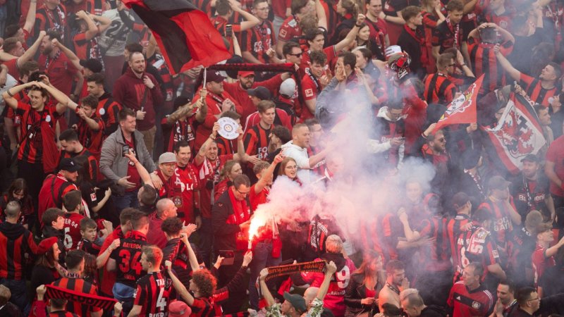 Bayer-Feier! Die Bilder der wilden Leverkusen-Party