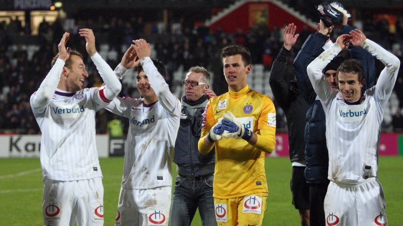 Zeitreise! Peter Stögers belebte Trainer-Karriere in Bildern