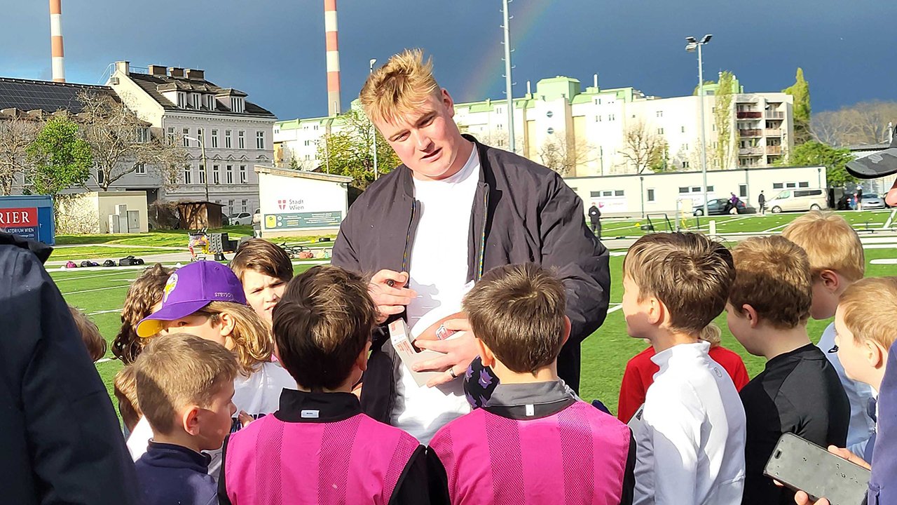 <a href='/de/daten/news/american-football/nfl/' class='tag'>NFL</a>: Die Suche nach Österreichs nächstem Raimann