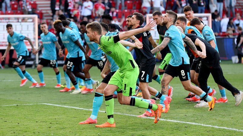 Leverkusen: "Können ab heute über den Titel reden"