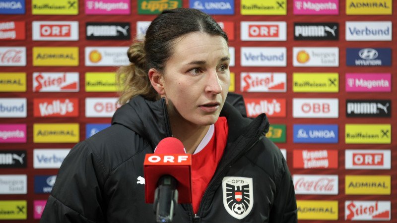 Dunst über VAR: "Ist nächster Schritt im Frauenfußball"