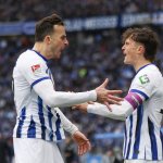 Tabakovic schießt Hertha in Paderborn spät zum Sieg