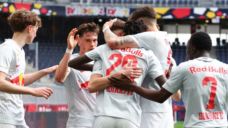 Effizientes Liefering siegt klar gegen den FAC