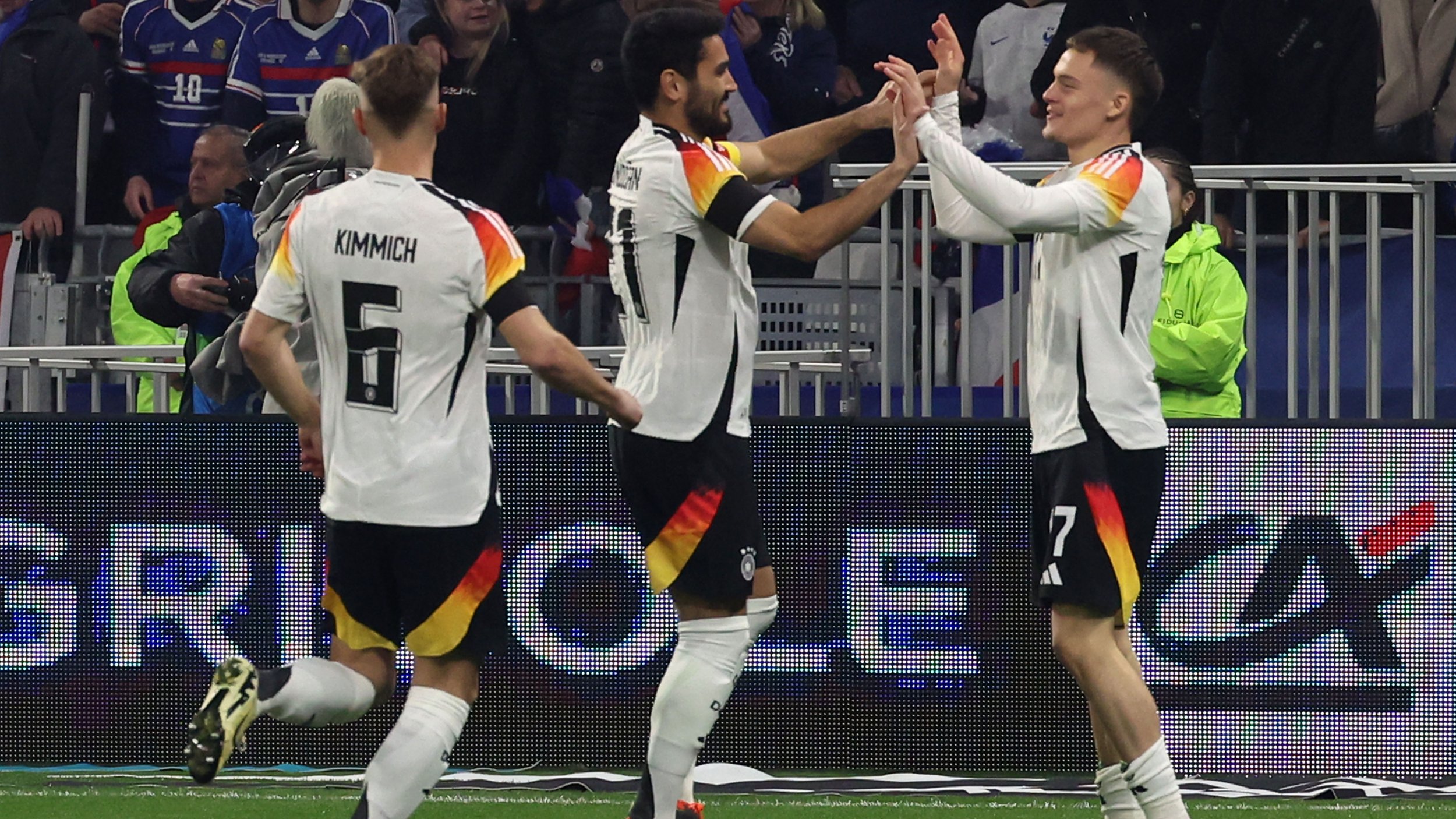 "Völlig losgelöst" - Jubelt das <a href='/de/daten/news/fussball/dfb-team/' class='tag'>DFB-Team</a> bald zu Major Tom?