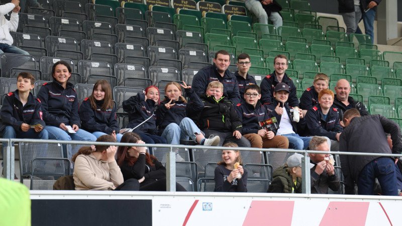 SV Ried würdigt freiwillige Feuerwehr mit Ticketaktion