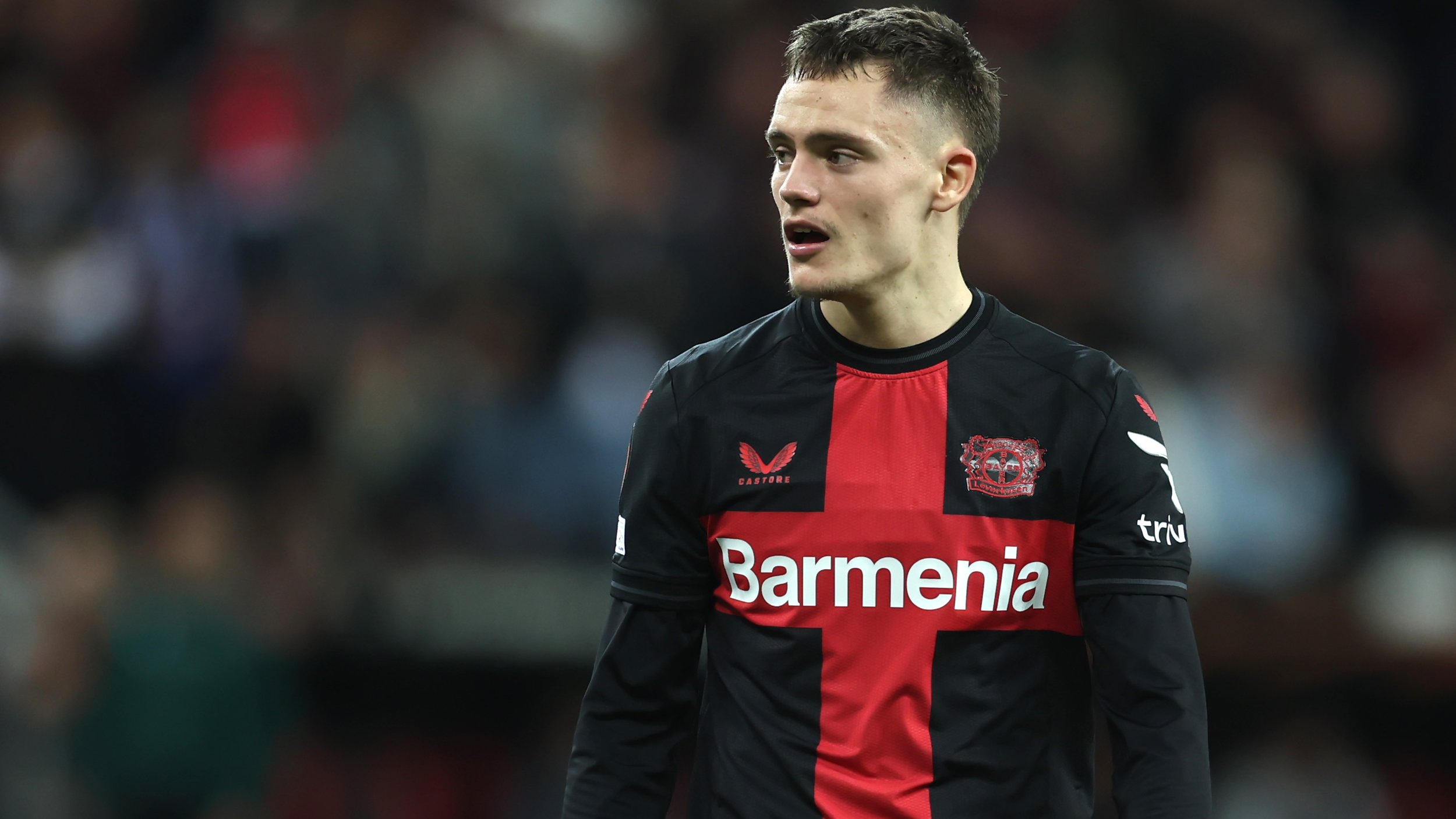 "Oma und Opa?" - "DAZN"-Mann mit kurioser Frage an Wirtz