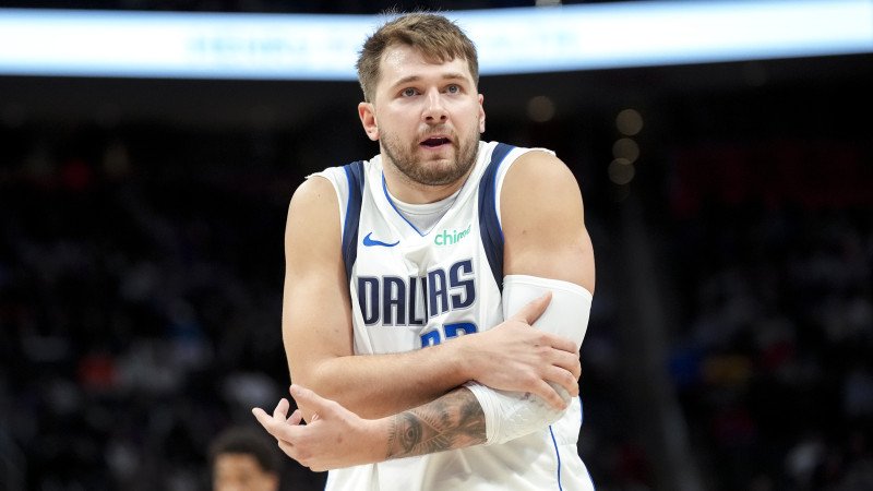 Mavs-Star Doncic schreibt <a href='/de/daten/news/basketball/nba/' class='tag'>NBA</a>-Geschichte
