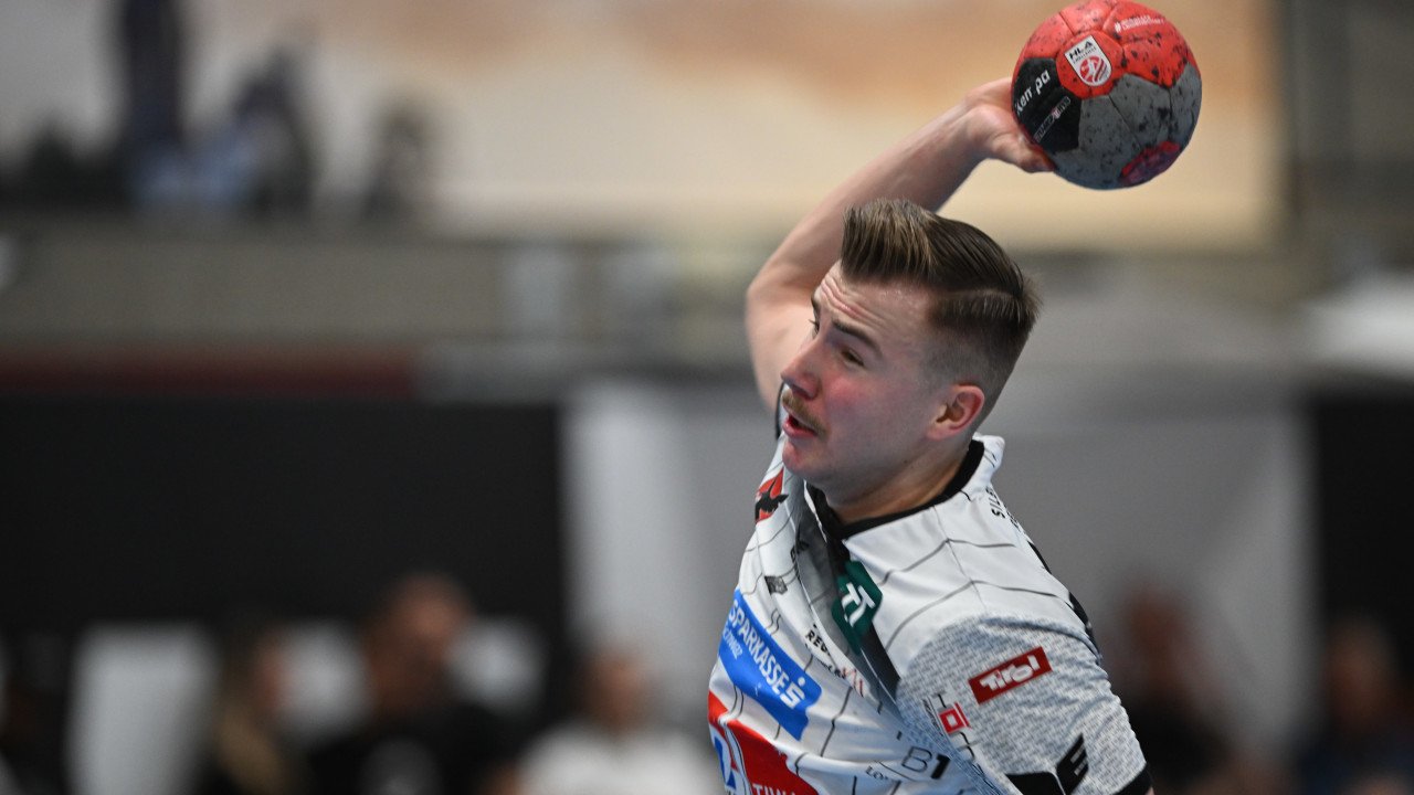 <a href='/de/daten/news/handball/handball/' class='tag'>Handball</a> Tirol hält Hard nach Sieg über Ferlach auf Distanz