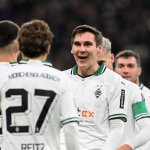 Keine Kaufoption: Gladbach dennoch um Wöber-Verbleib bemüht