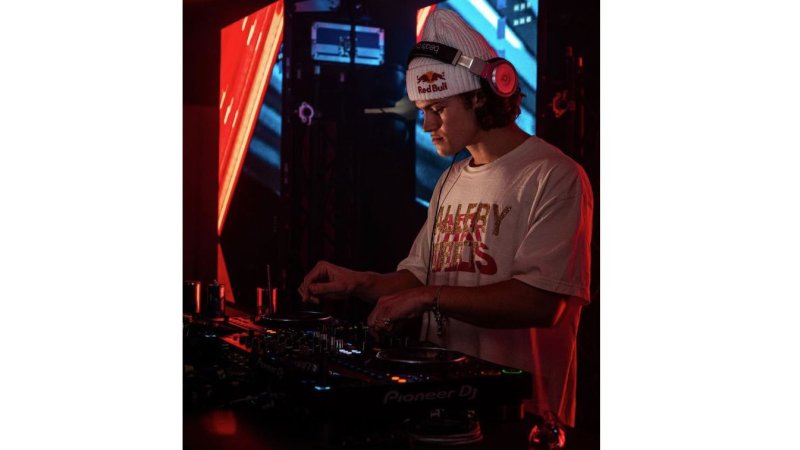 DJ, Model & Ski-Star: Das Leben von "Paradiesvogel" Braathen