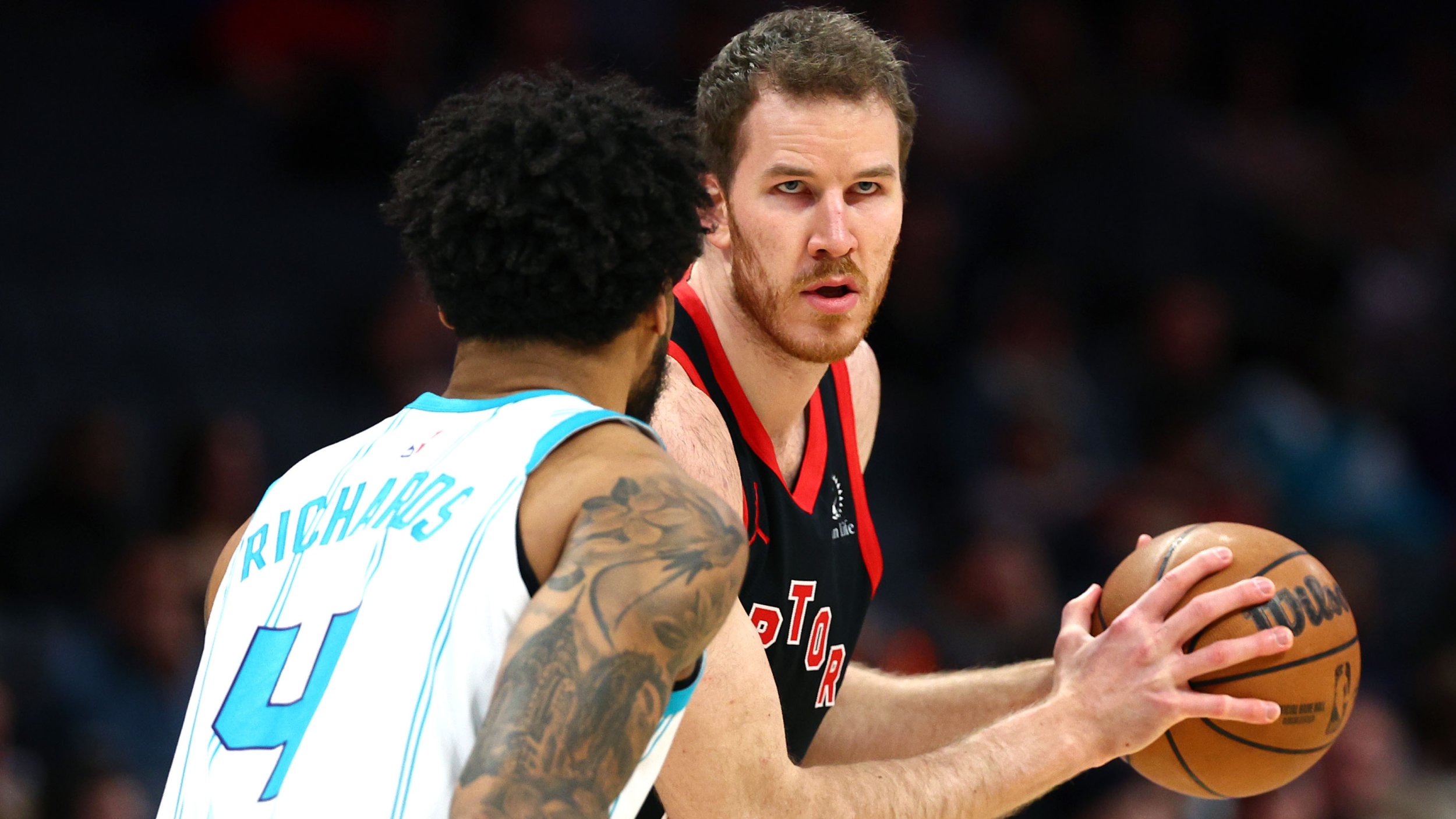 Operation! <a href='/de/daten/news/basketball/jakob-poeltl/' class='tag'>Jakob Pöltl</a> fällt wieder einige Zeit aus