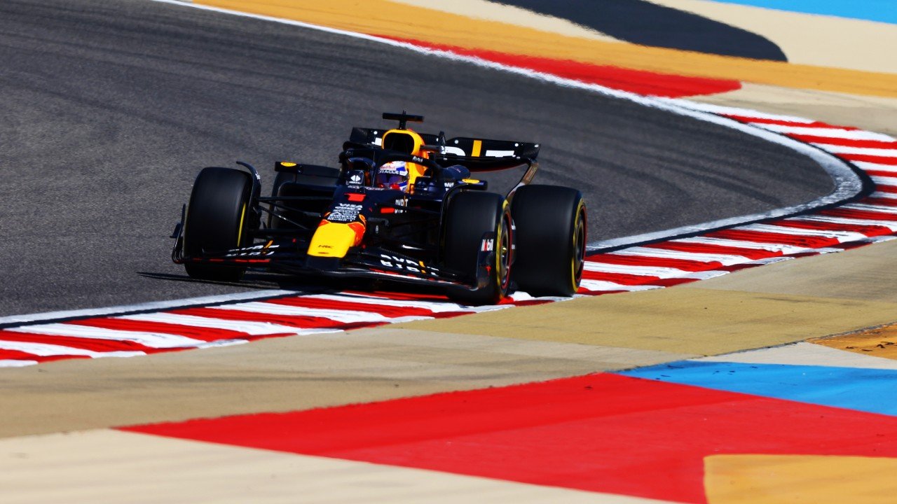 <a href='/de/daten/news/formel-1/formel-1/' class='tag'>Formel 1</a>: Verstappen gibt zum Test-Auftakt den Ton an