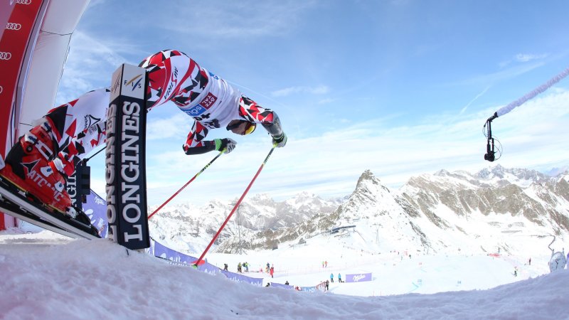 Kampf um Slalomkugel: Keiner carvt schneller als Manu Feller
