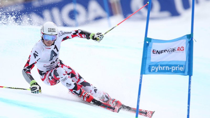 Kampf um Slalomkugel: Keiner carvt schneller als Manu Feller