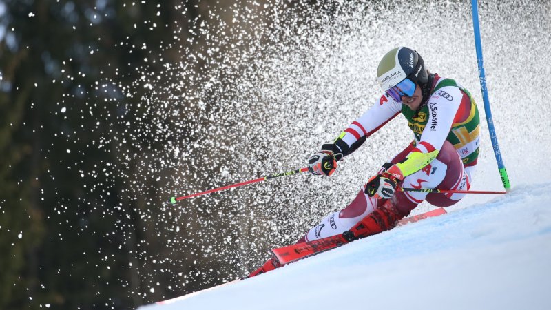 Kampf um Slalomkugel: Keiner carvt schneller als Manu Feller