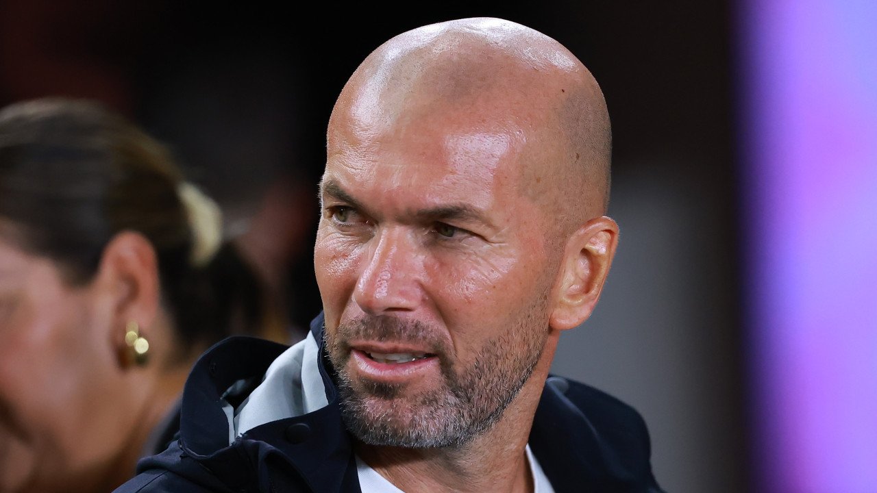 Medien: FC Bayern auch an <a href='/de/daten/news/zinedine-zidane/' class='tag'>Zinedine Zidane</a> dran