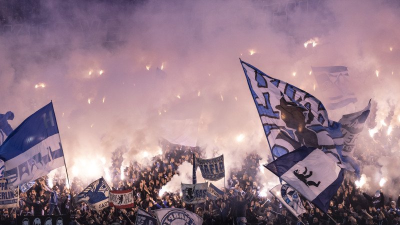 Premiere in <a href='/de/daten/news/deutschland/' class='tag'>Deutschland</a>! <a href='/de/daten/news/fussball/2--liga/' class='tag'>2. Liga</a> hängt Bundesliga ab