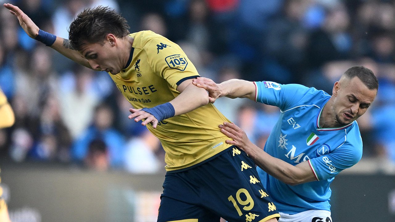 <a href='/de/daten/news/fussball/serie-a/' class='tag'>Serie A</a>: Napoli rettet späten Punkt gegen Genua