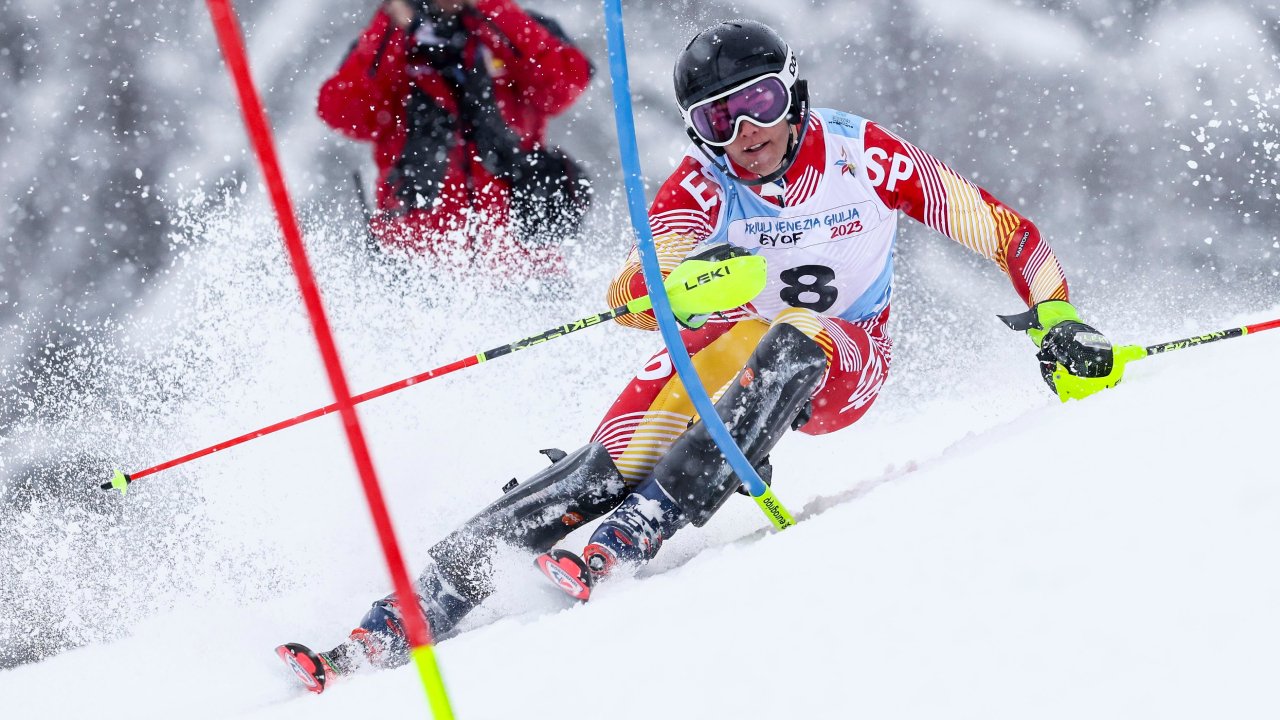 "Spanish Vibes" - Van Deer nimmt Ski-Exoten unter Vertrag
