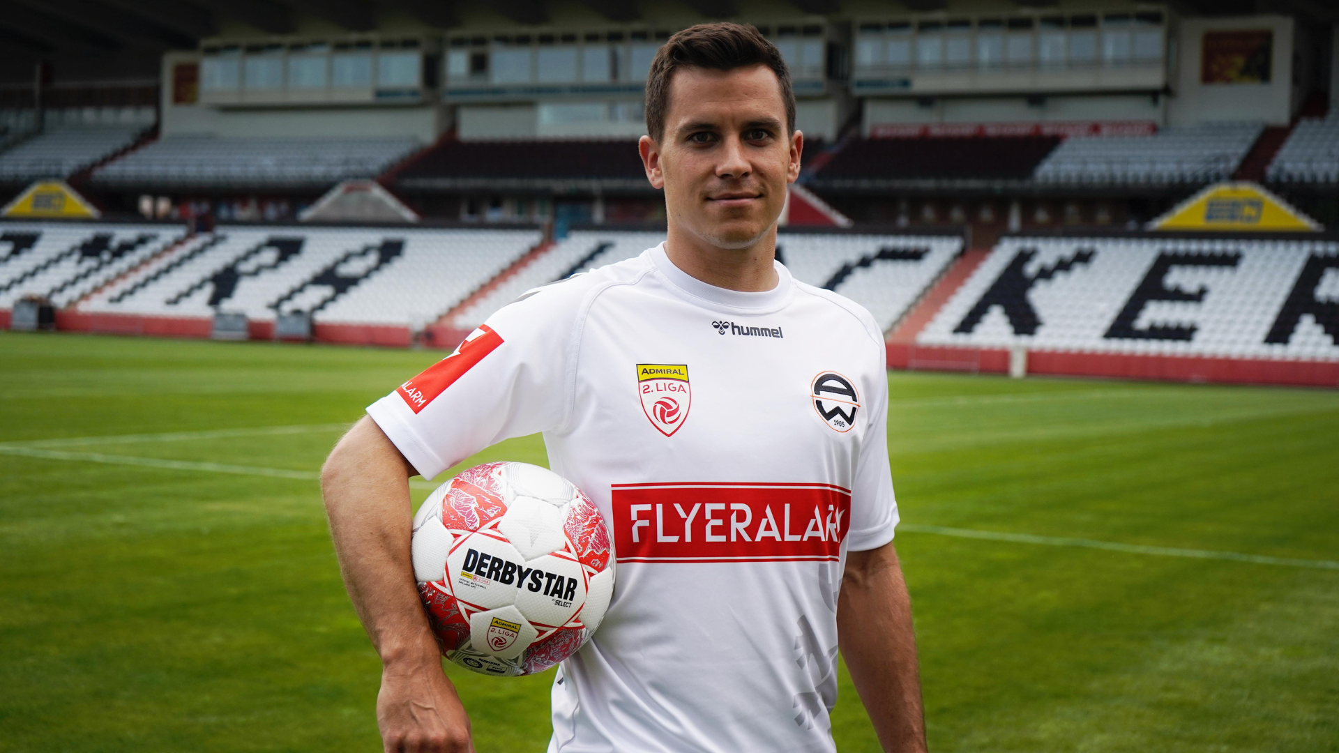 <a href='/de/daten/news/fussball/fc-flyeralarm-admira/' class='tag'>Admira Wacker</a> verpflichtet Leoben-Außenbahnspieler
