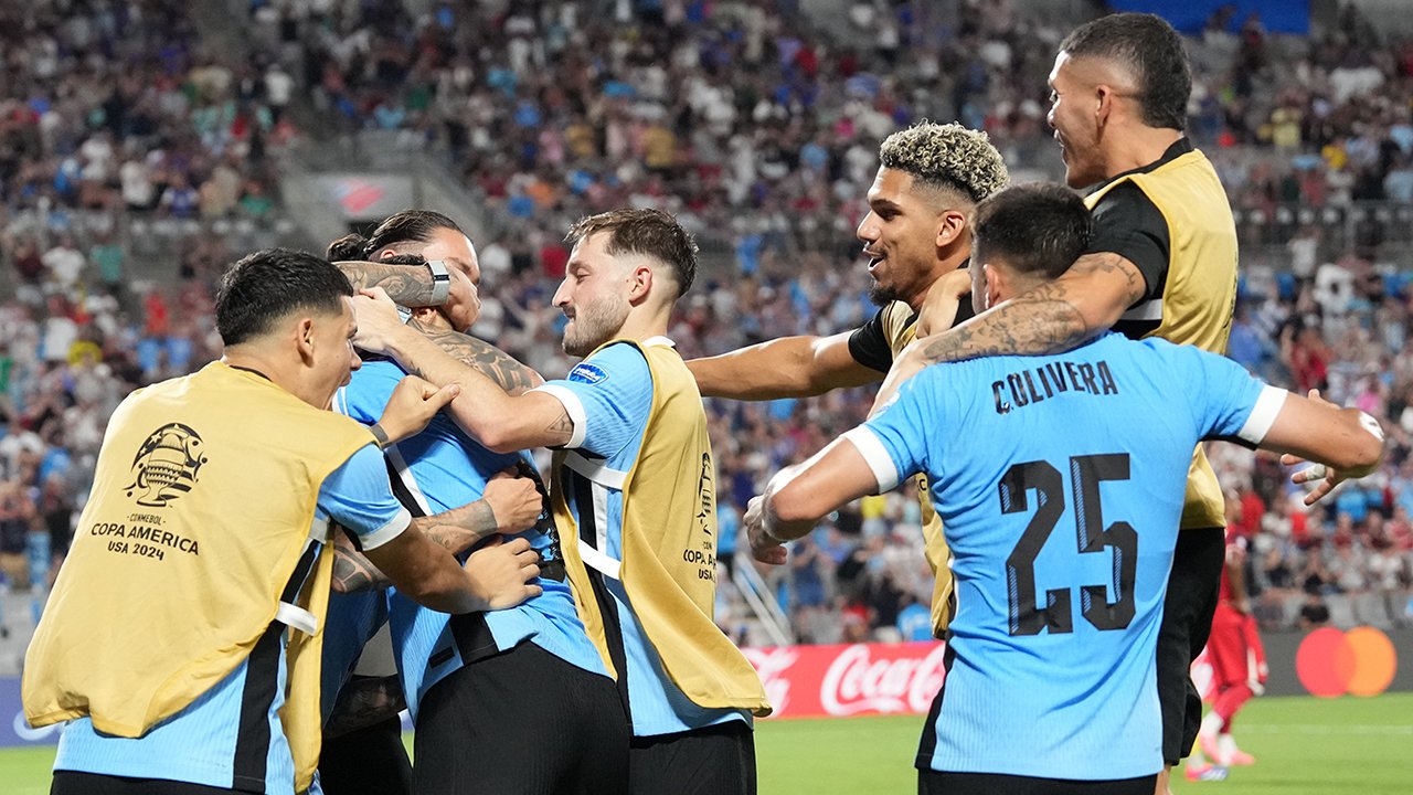 Davies setzt "Panenka" an die Latte - Uruguay wird Dritter