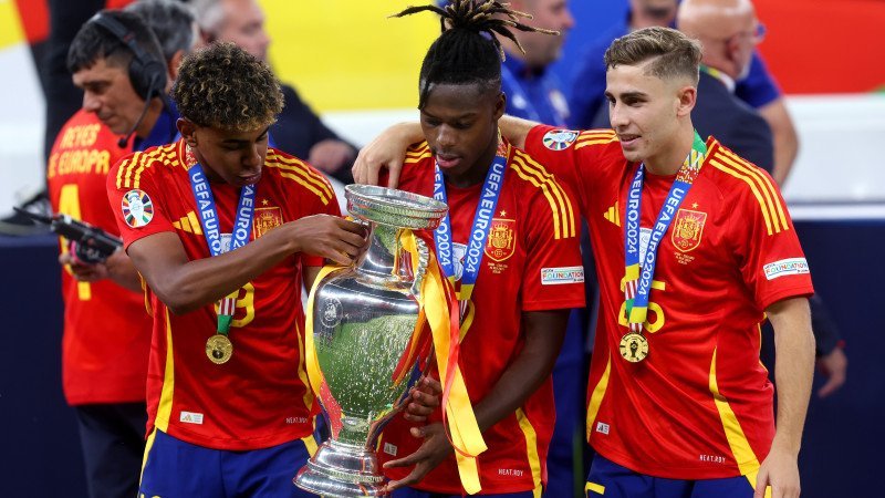 Titel-Fiesta! So ausgelassen feiert Europameister Spanien