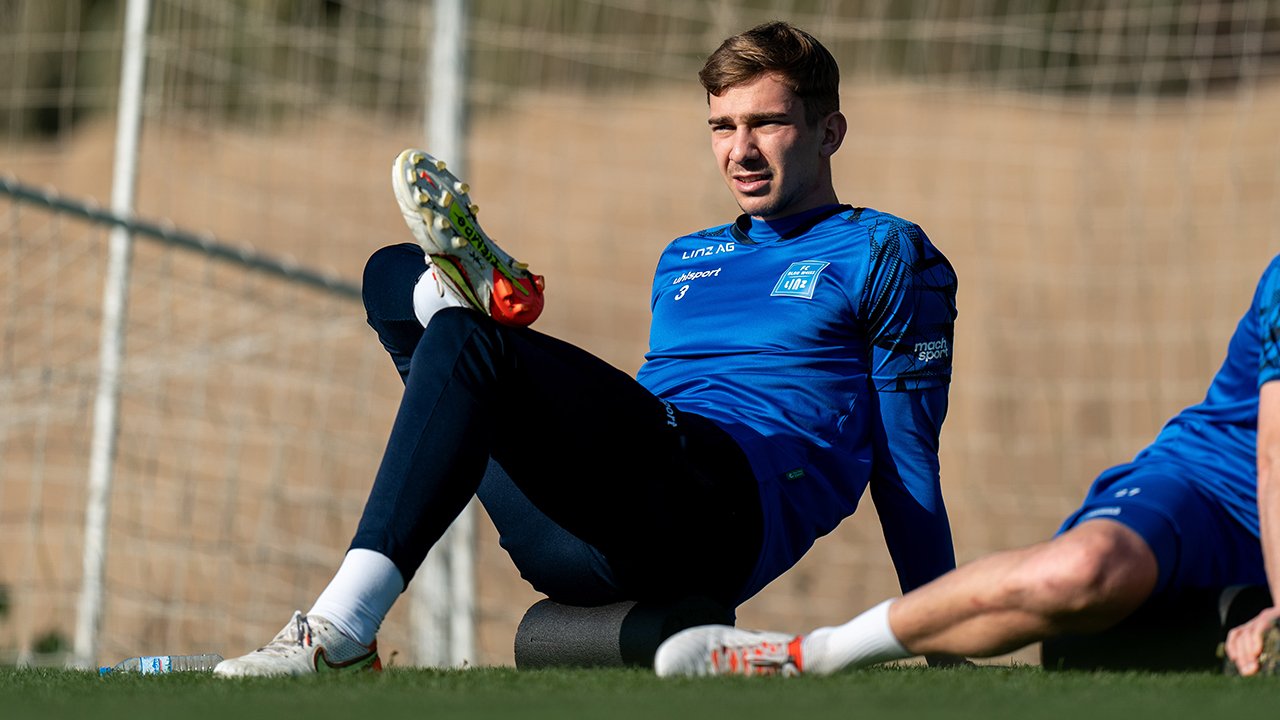 Blau-Weiß Linz gibt Abwehrspieler in die Regionalliga ab