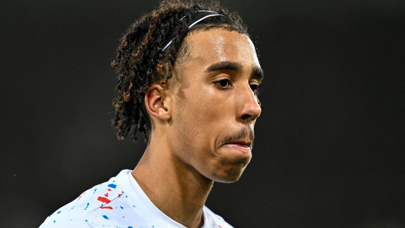 Abwehrtalent schließt sich <a href='/de/daten/news/fussball/manchester-united/' class='tag'>Manchester United</a> an