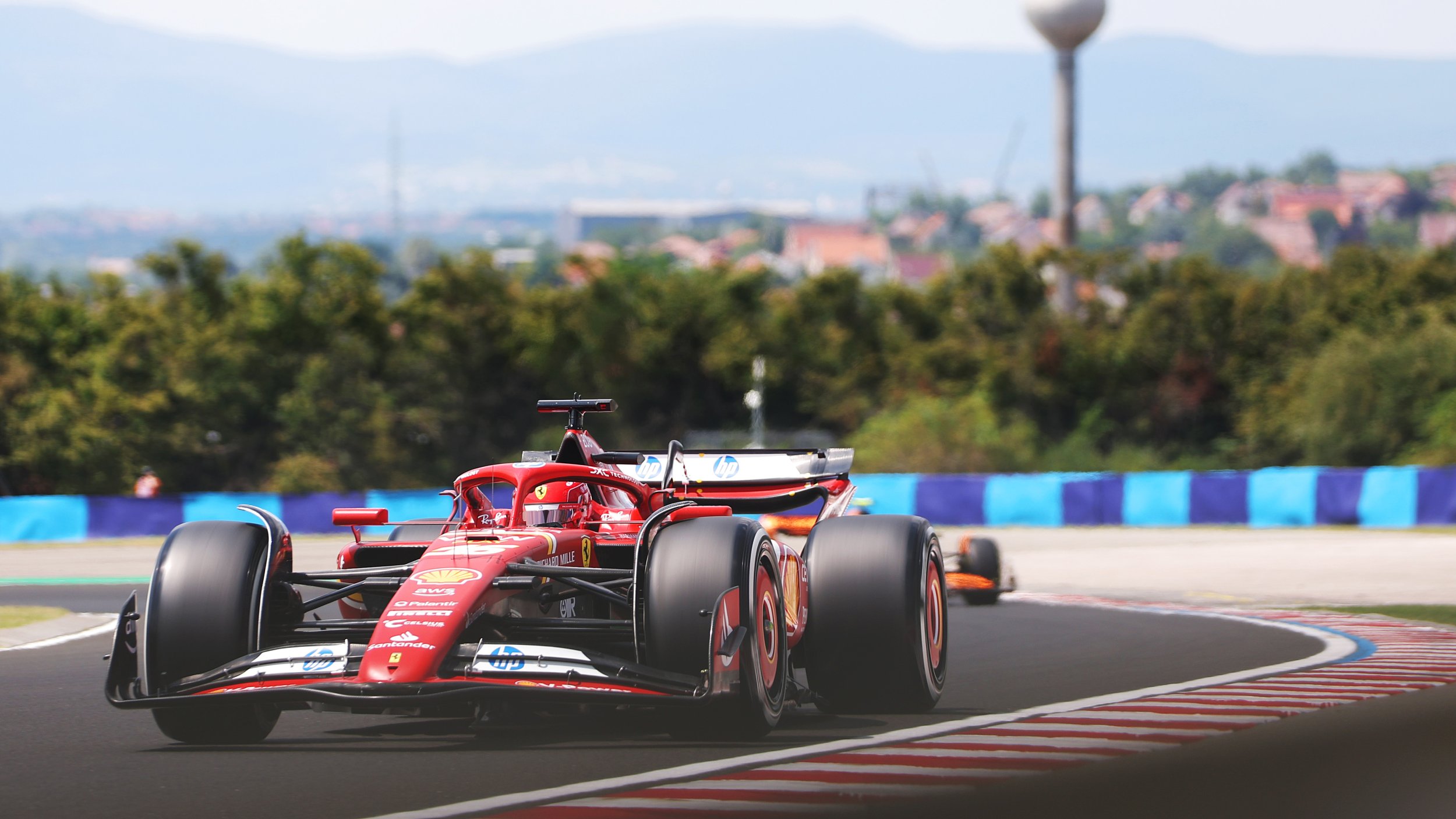 Sainz-Bestzeit zum Trainingsauftakt in Ungarn