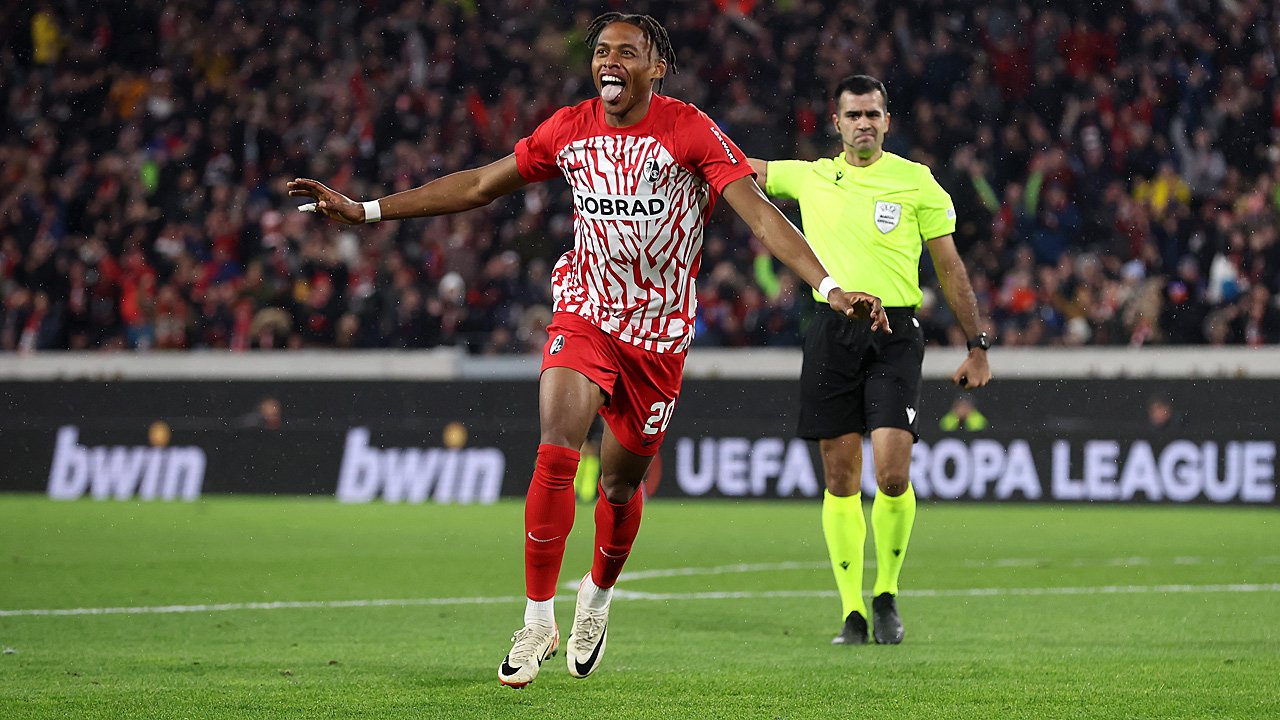 Adamu trifft bei Freiburg-Remis gegen Altach